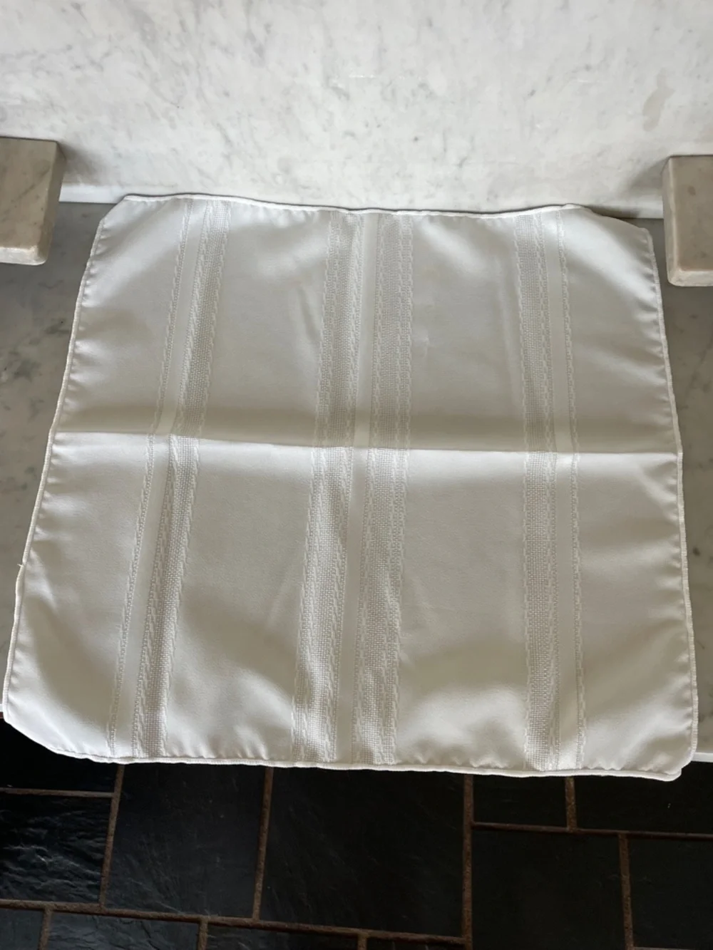 VINTAGE Set of White Hemstitched Cloth Napkins (6)